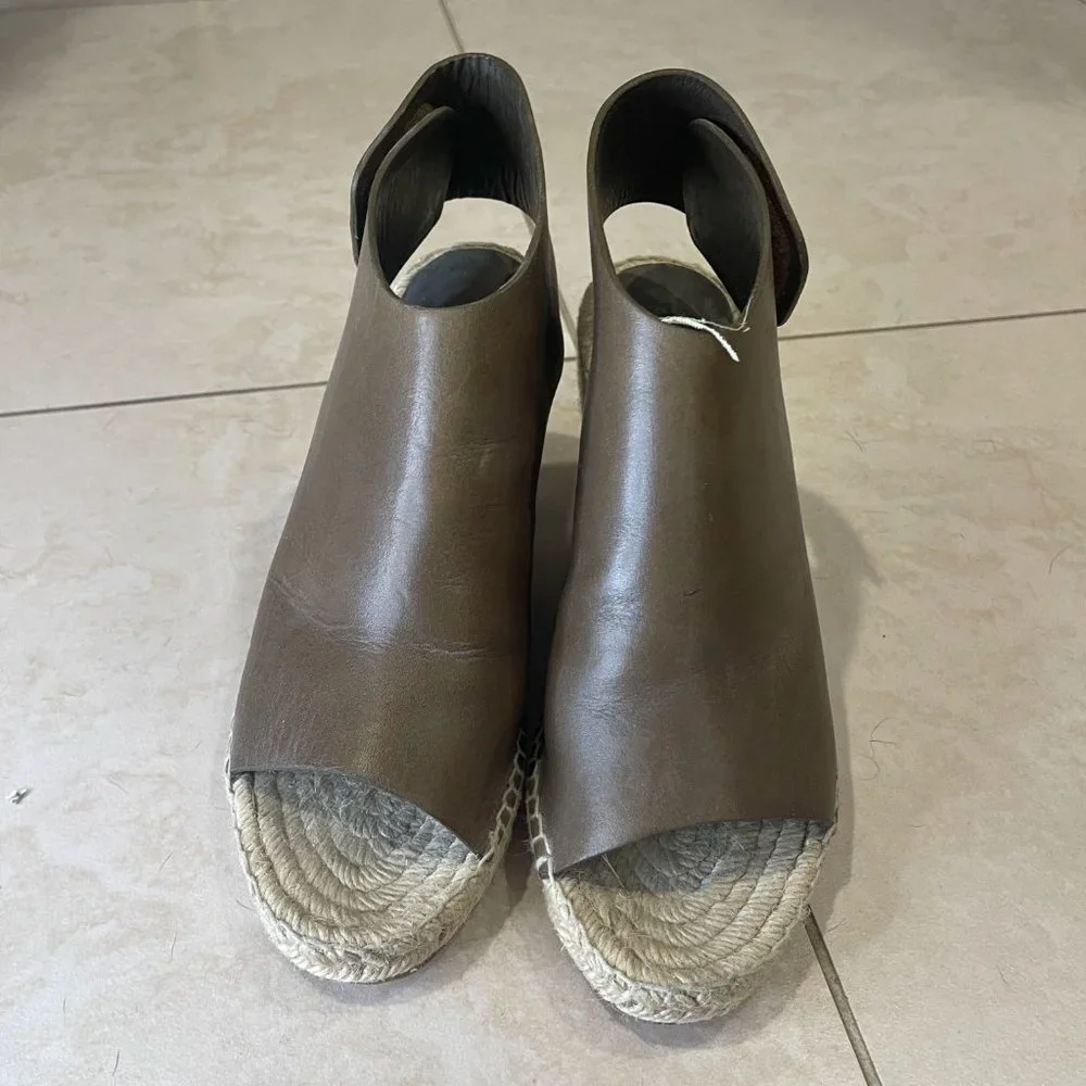 Celine Shoes - Picture 2 of 7